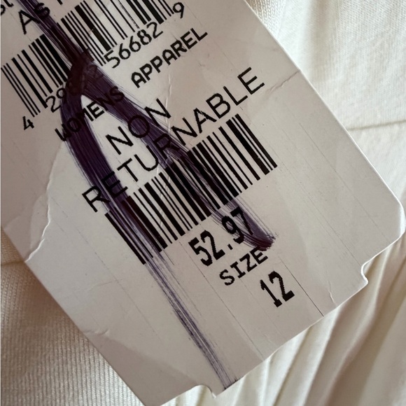 V neck top with twist straps  size 12 - Picture 5 of 5